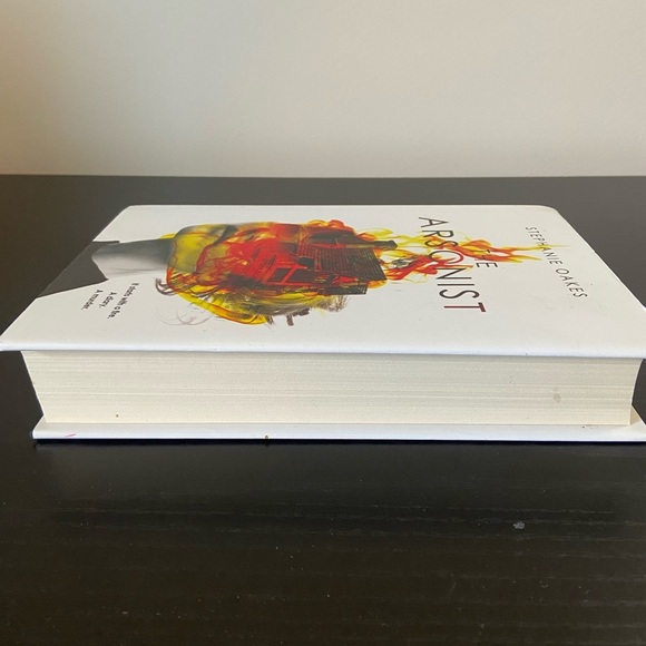 Fictional Hardcover Book Bundle - Picture 15 of 16